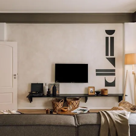 Barambu - 3 Bedrooms And Office In Avenidas Novas Apartment *
