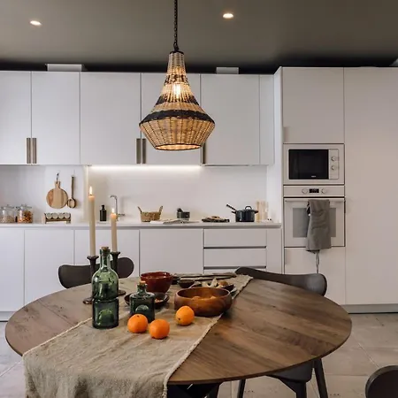 شقة Barambu - 3 Bedrooms And Office In Avenidas Novas *