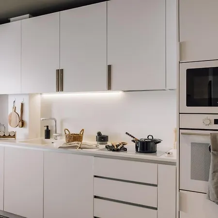 Barambu - 3 Bedrooms And Office In Avenidas Novas *